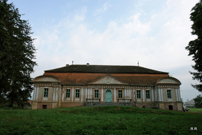 castelul-thury-banyai