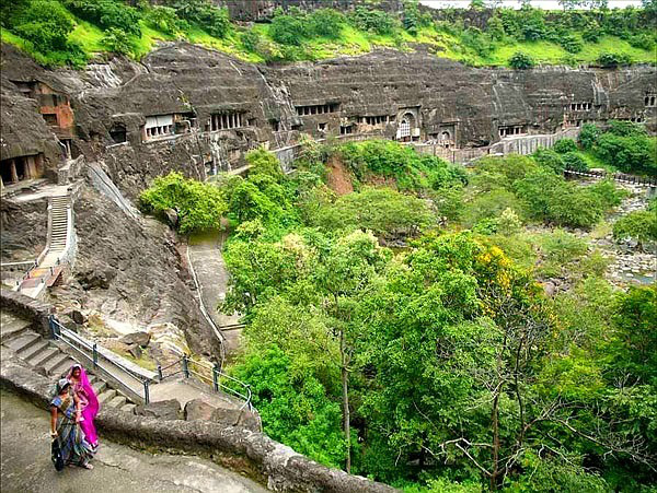 Simbol a peste 700 de ani de istorie budistă – Peștera din Ajanta, India