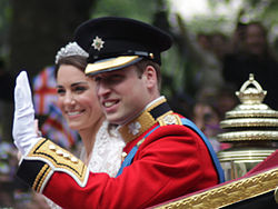 250px-All_smiles_Wedding_of_Prince_William_of_Wales_and_Kate_Middleton